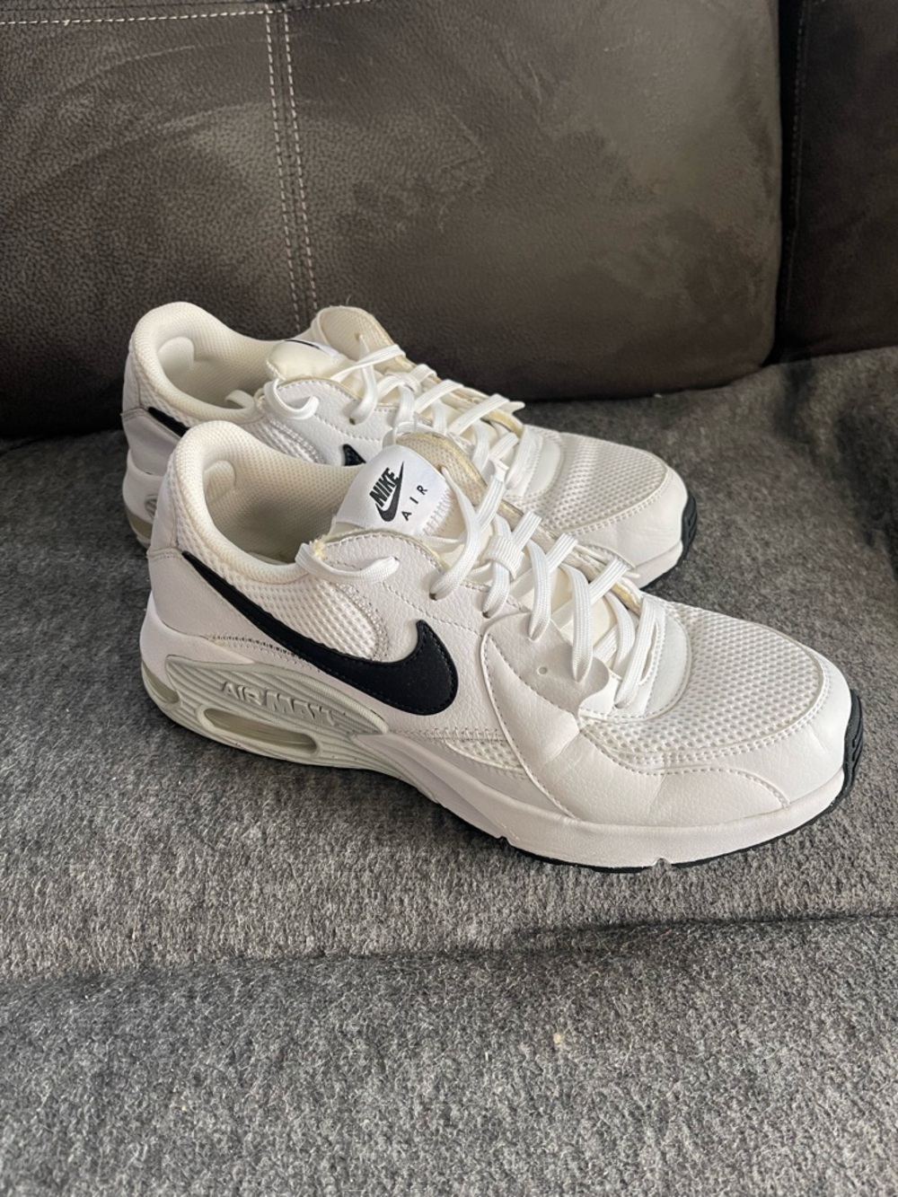 Nike Women’s White Black Air Max Sneakers